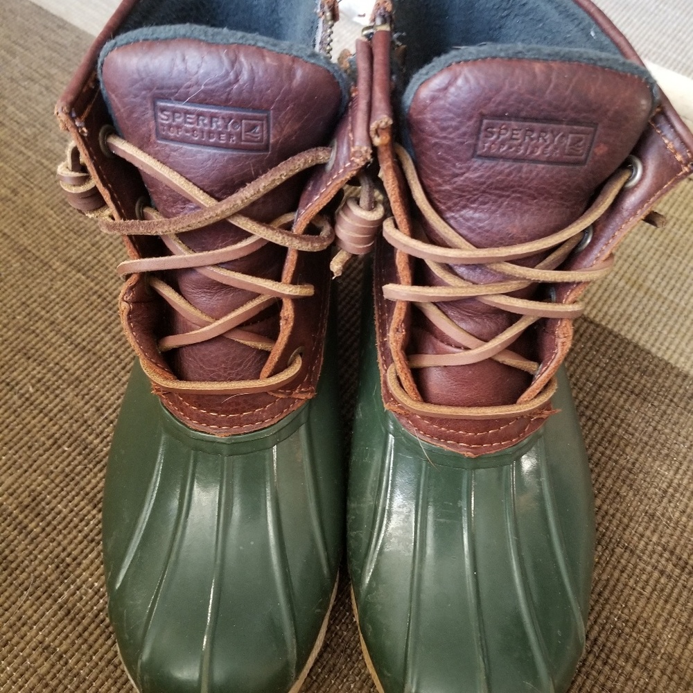Sperry booties